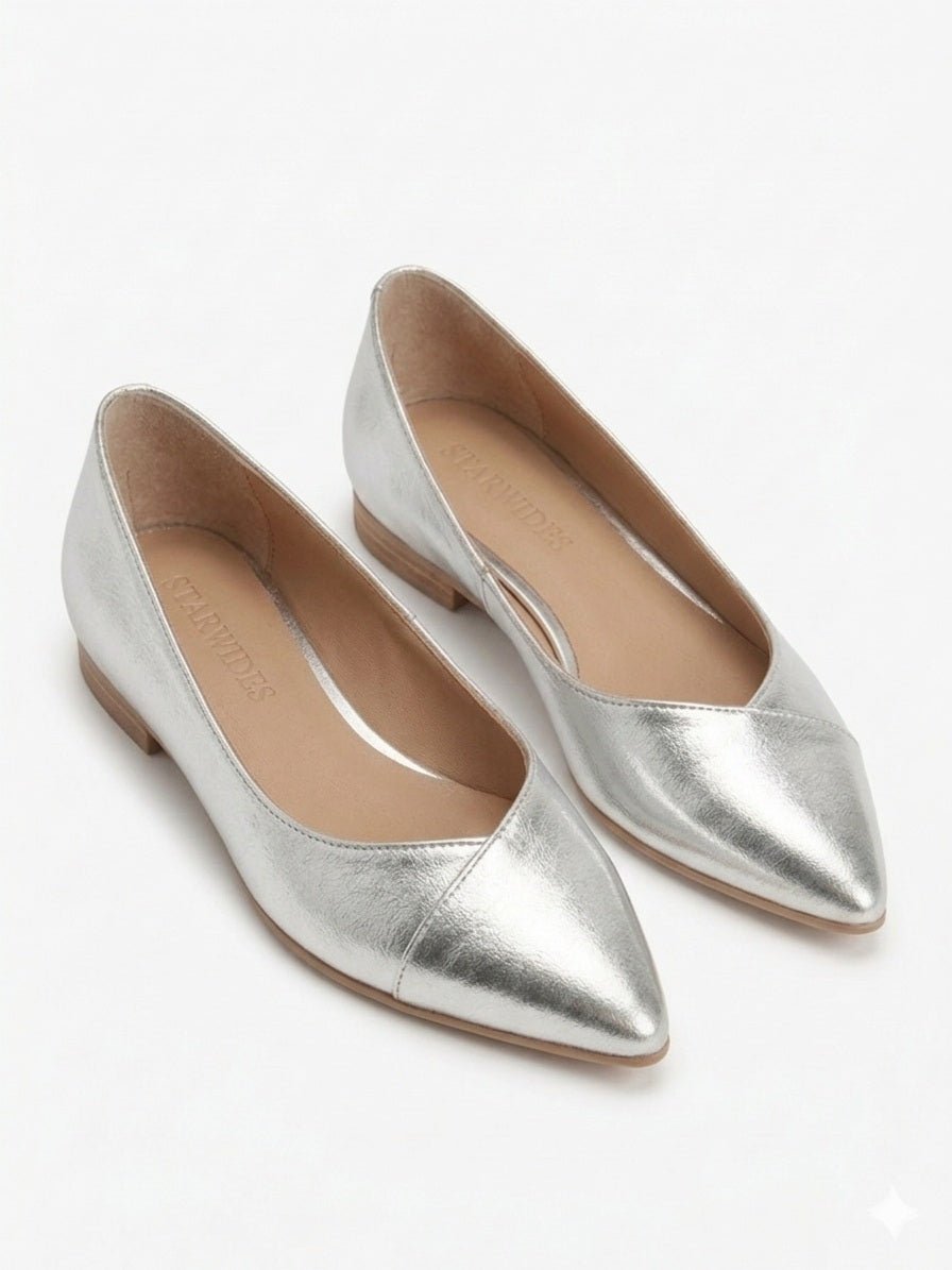 The Essential Flat - True E Width.  Wide without the bulk.  For in-between feet. The bridge between wide and extra wide.
